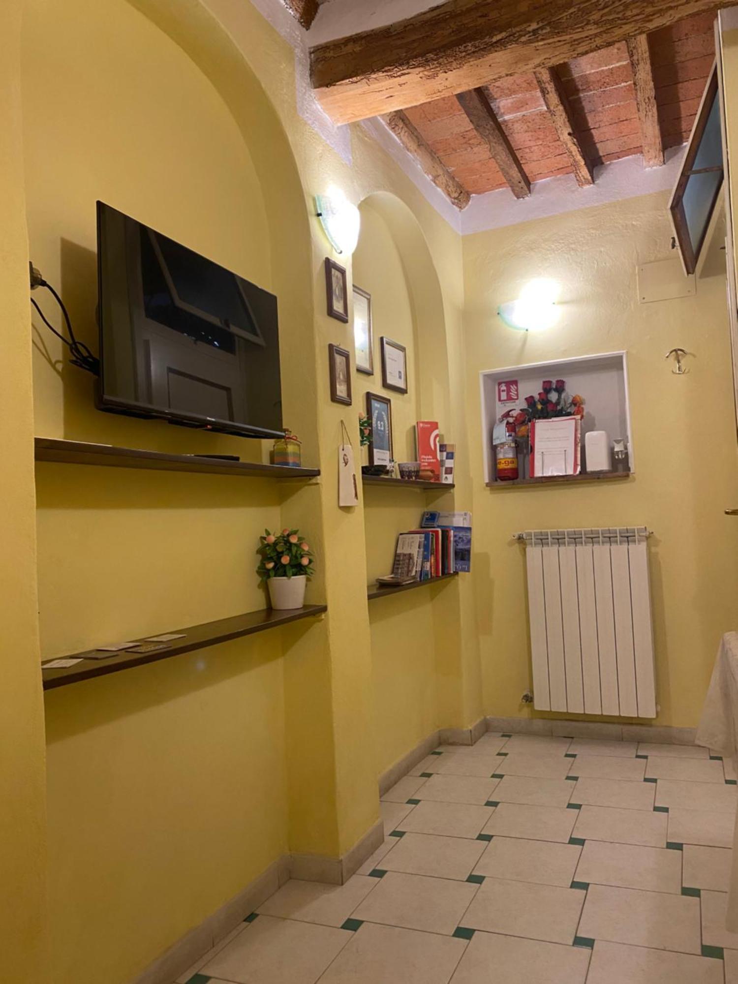 Gaia'S Apartment Pistoia Ngoại thất bức ảnh